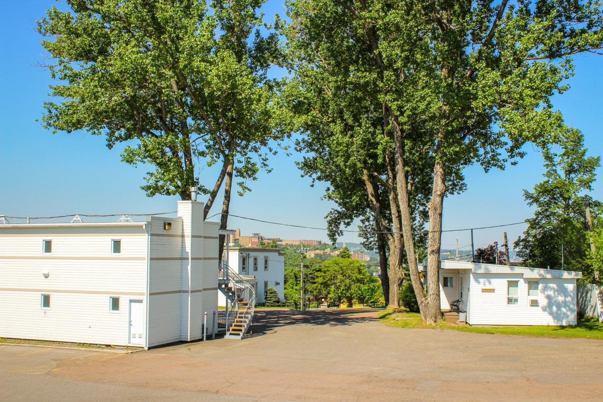 Auberge Le Parasol Saguenay Zewnętrze zdjęcie