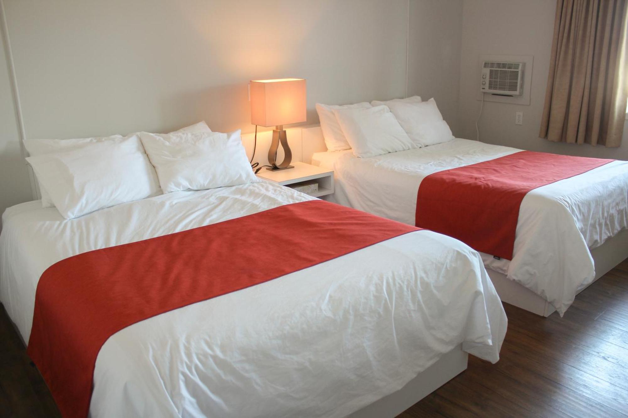 Auberge Le Parasol Saguenay Zewnętrze zdjęcie