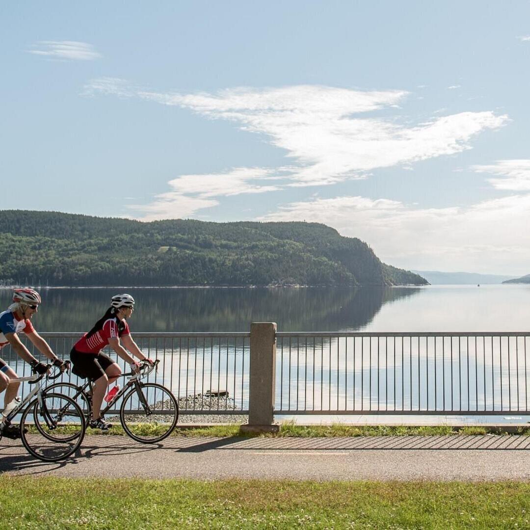 Auberge Le Parasol Saguenay Zewnętrze zdjęcie