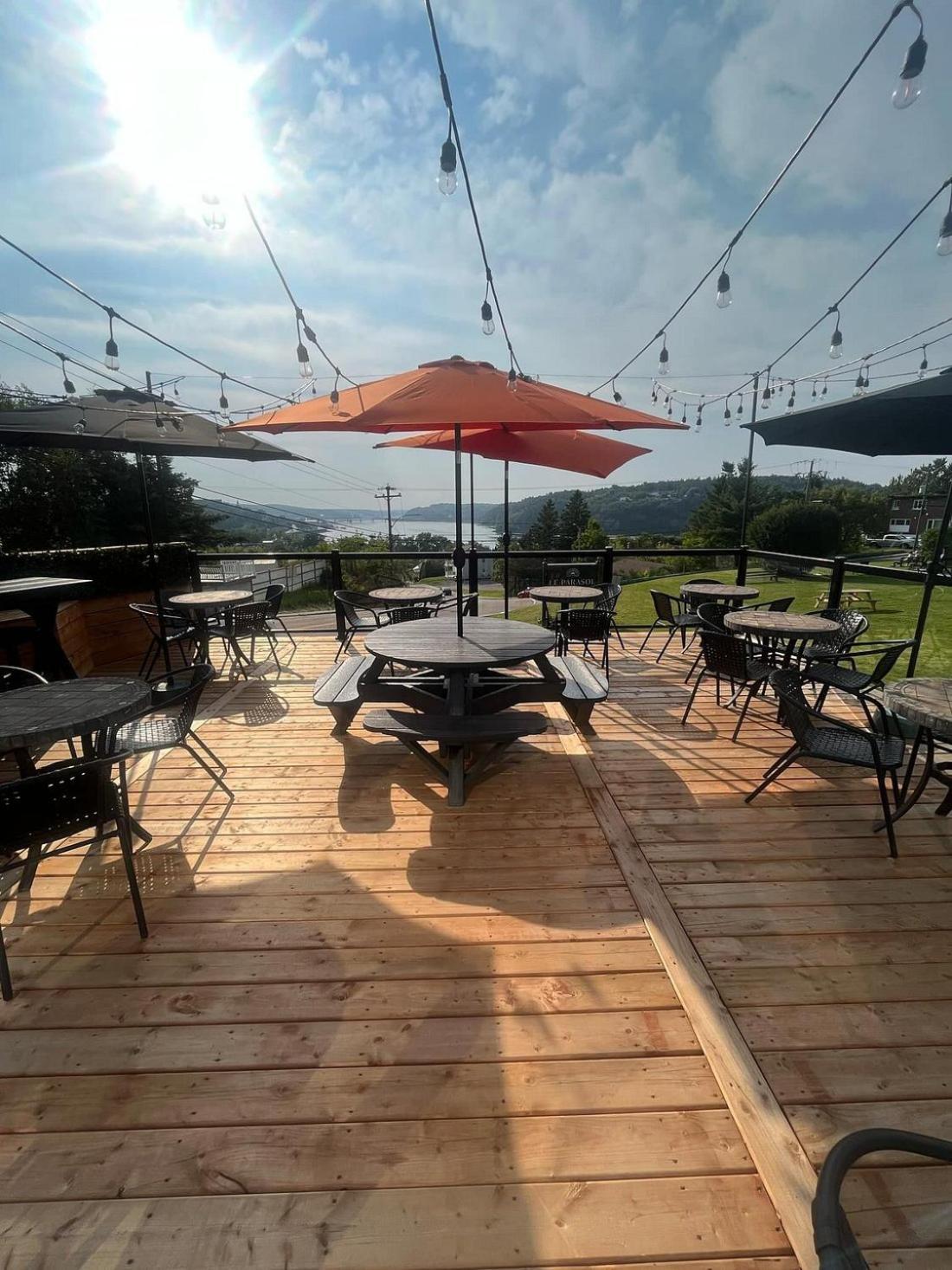 Auberge Le Parasol Saguenay Zewnętrze zdjęcie