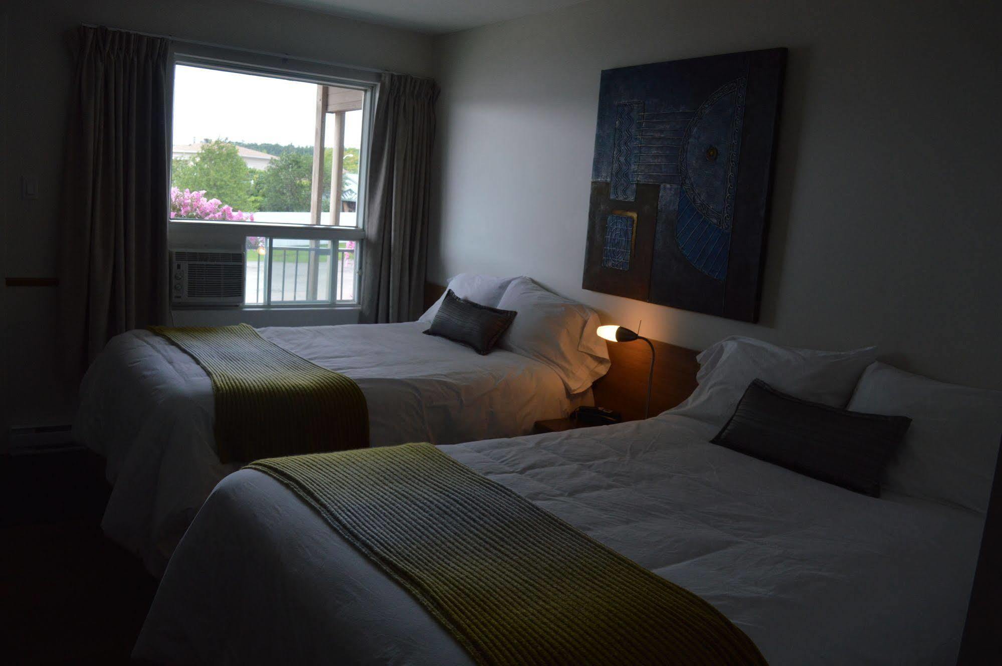 Auberge Le Parasol Saguenay Zewnętrze zdjęcie
